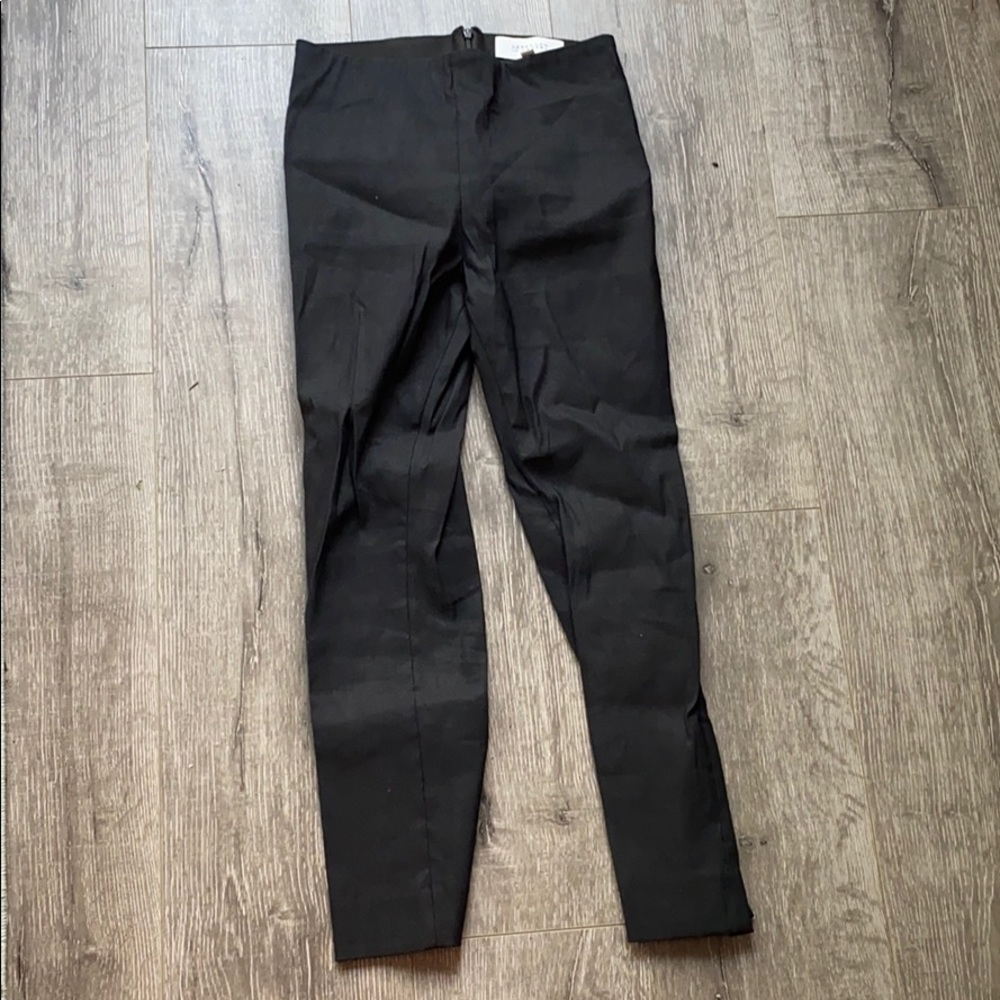 Black cropped pants